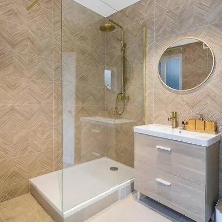 4pers#invalides#assemblee Nationale#paris 7 París