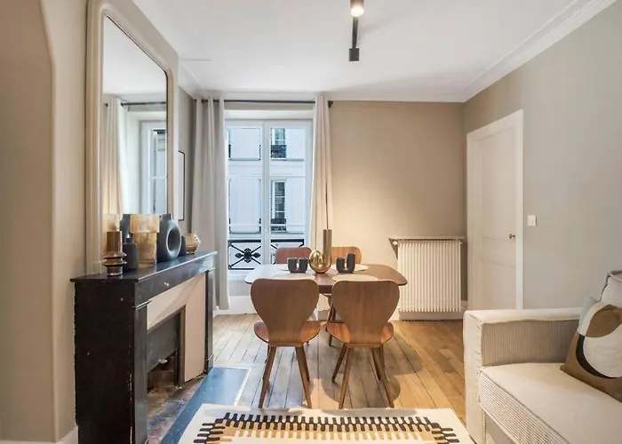 4pers#invalides#assemblee Nationale#paris 7 *