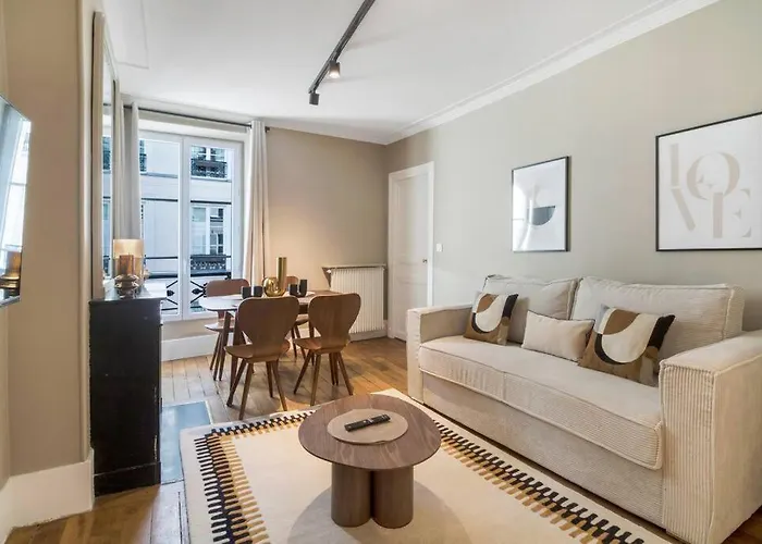 4pers#invalides#assemblee Nationale#paris 7 Paris